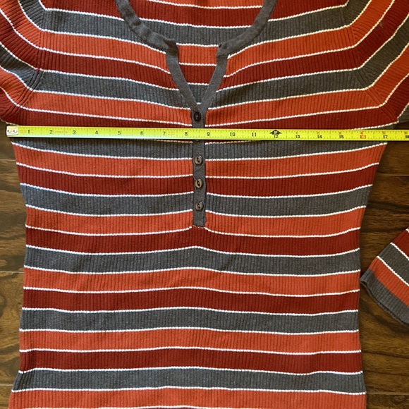 Jessica long sleeve top in size L - Picture 4 of 5